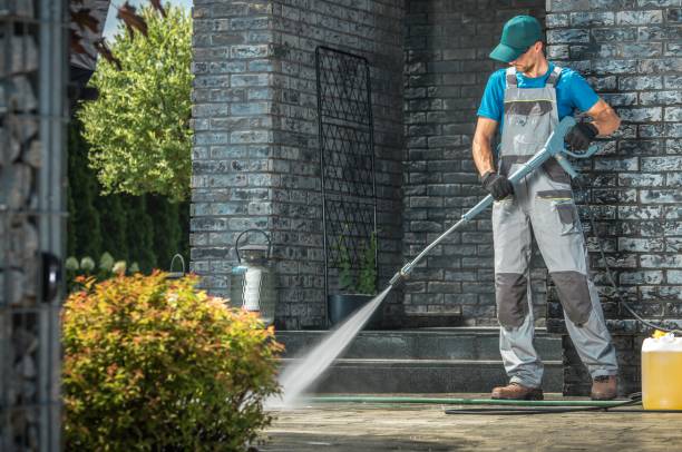 Best Pool Deck Cleaning  in Milan, OH